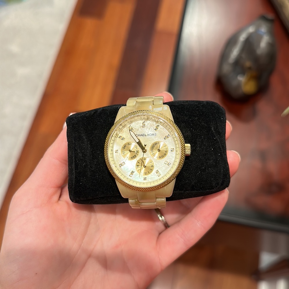 Michael Kors Jet Set watch